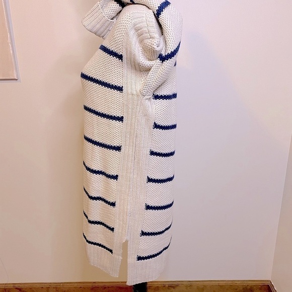 NWT a.n.a Oatmeal and Navy Stripe Crewneck Tunic Length Sweater Size Small - Picture 9 of 14